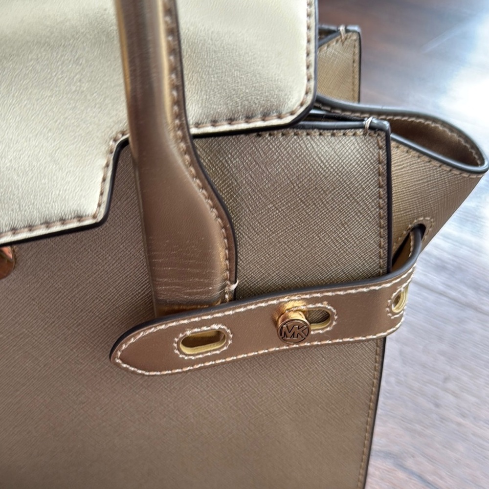 Michael Kors NWT Carmen Medium Metallic Satchel Bag.Coated Canvas/faux leather. - Picture 8 of 14
